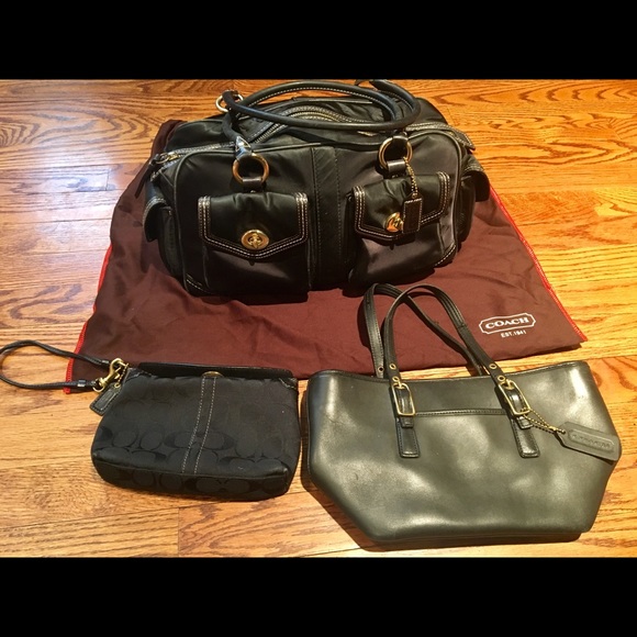 Coach Lot - Picture 6 of 6